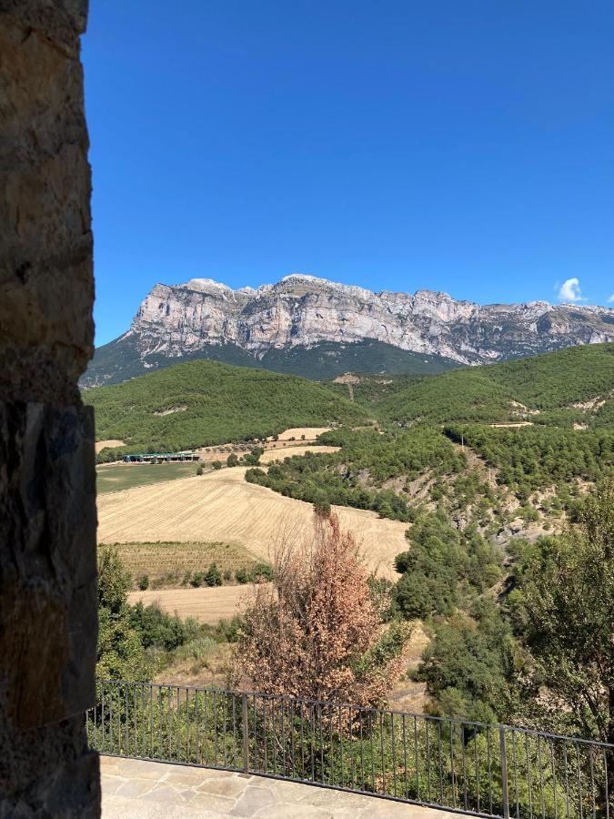 בית הארחה El Pueyo de Araguás 	Casa Encuentra, En El Pirineo Al Lado De Ainsa מראה חיצוני תמונה