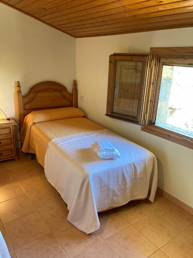 בית הארחה El Pueyo de Araguás 	Casa Encuentra, En El Pirineo Al Lado De Ainsa מראה חיצוני תמונה