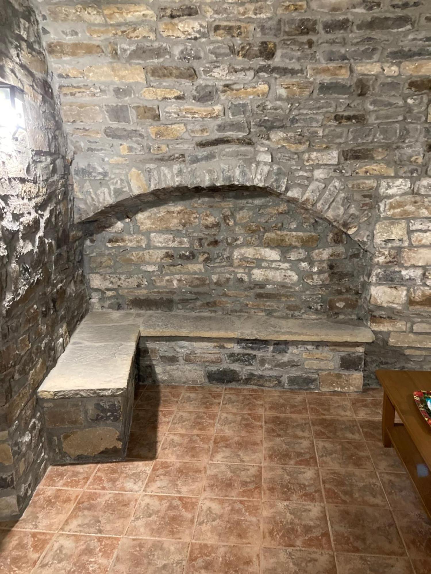 בית הארחה El Pueyo de Araguás 	Casa Encuentra, En El Pirineo Al Lado De Ainsa מראה חיצוני תמונה